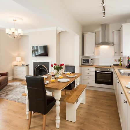 Villa Cintra House Whitby Esterno foto