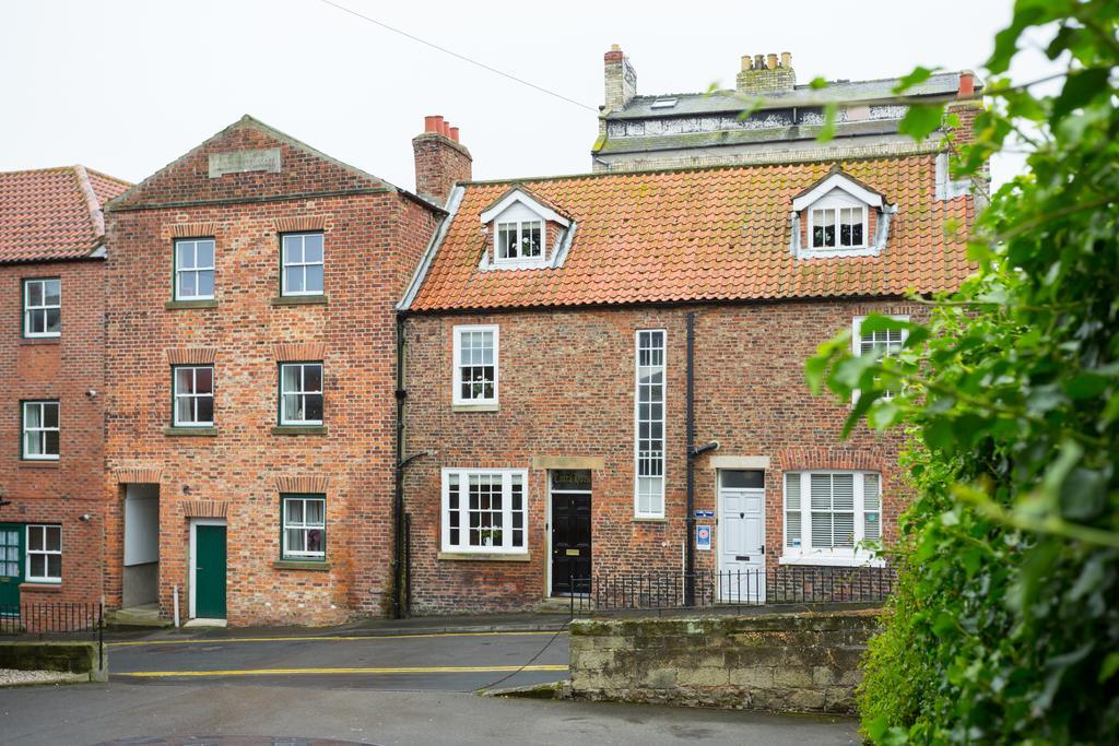 Villa Cintra House Whitby Esterno foto
