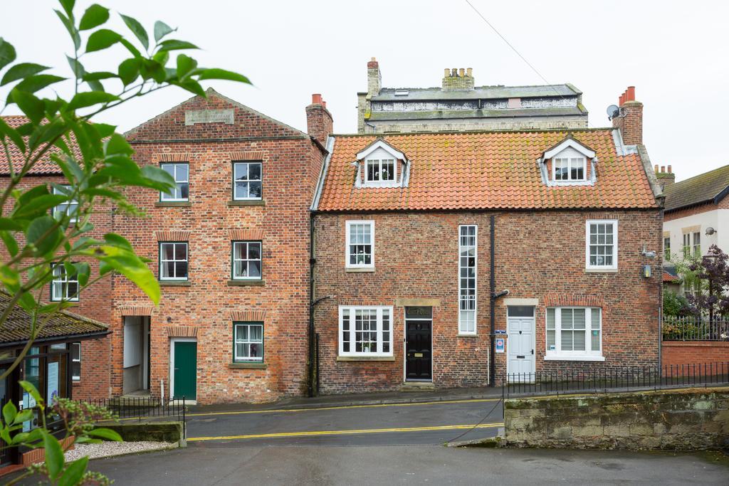 Villa Cintra House Whitby Esterno foto